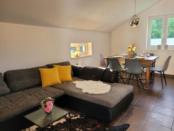 Familienfreundliche Grosszuegige Ferienwohnung Schlierachwelle Zwischen Schliersee Und Tegernsee Hausham Exteriör bild